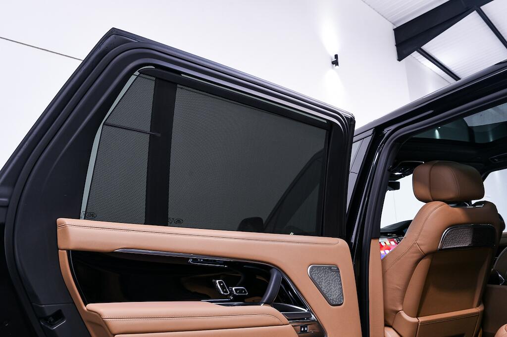 Land Rover Range Rover - Image 19