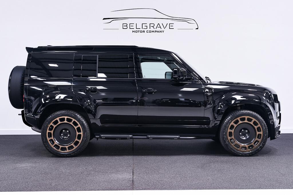 Land Rover Defender 110