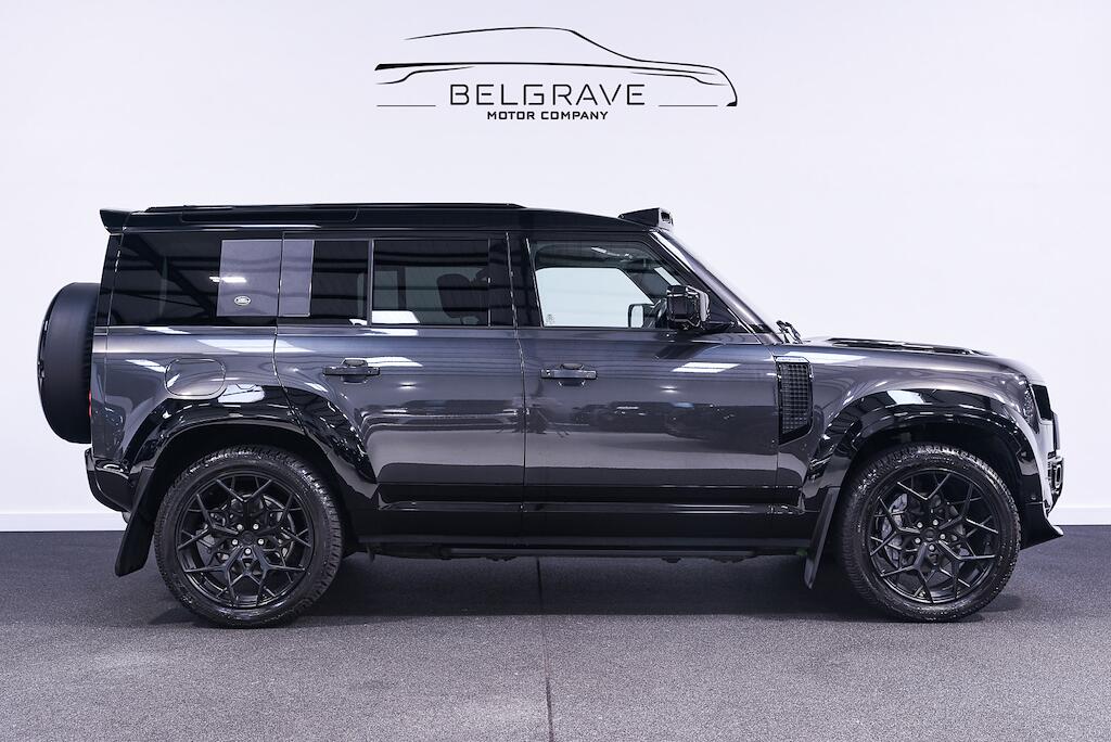 Land Rover Defender 110