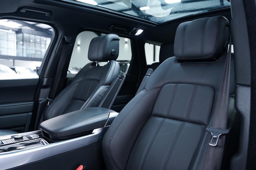 Land Rover RANGE ROVER SPORT - Image 13