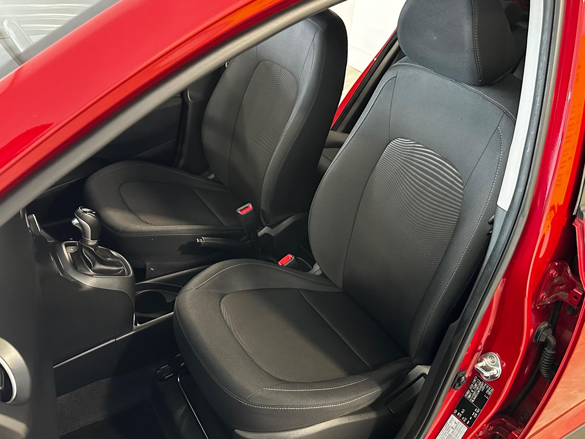 Hyundai i10 - Image 15