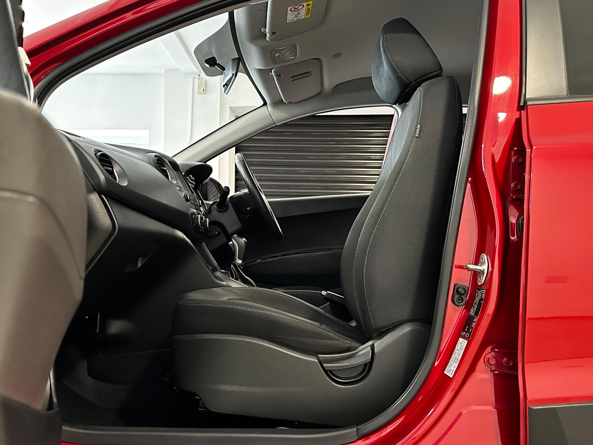 Hyundai i10 - Image 14