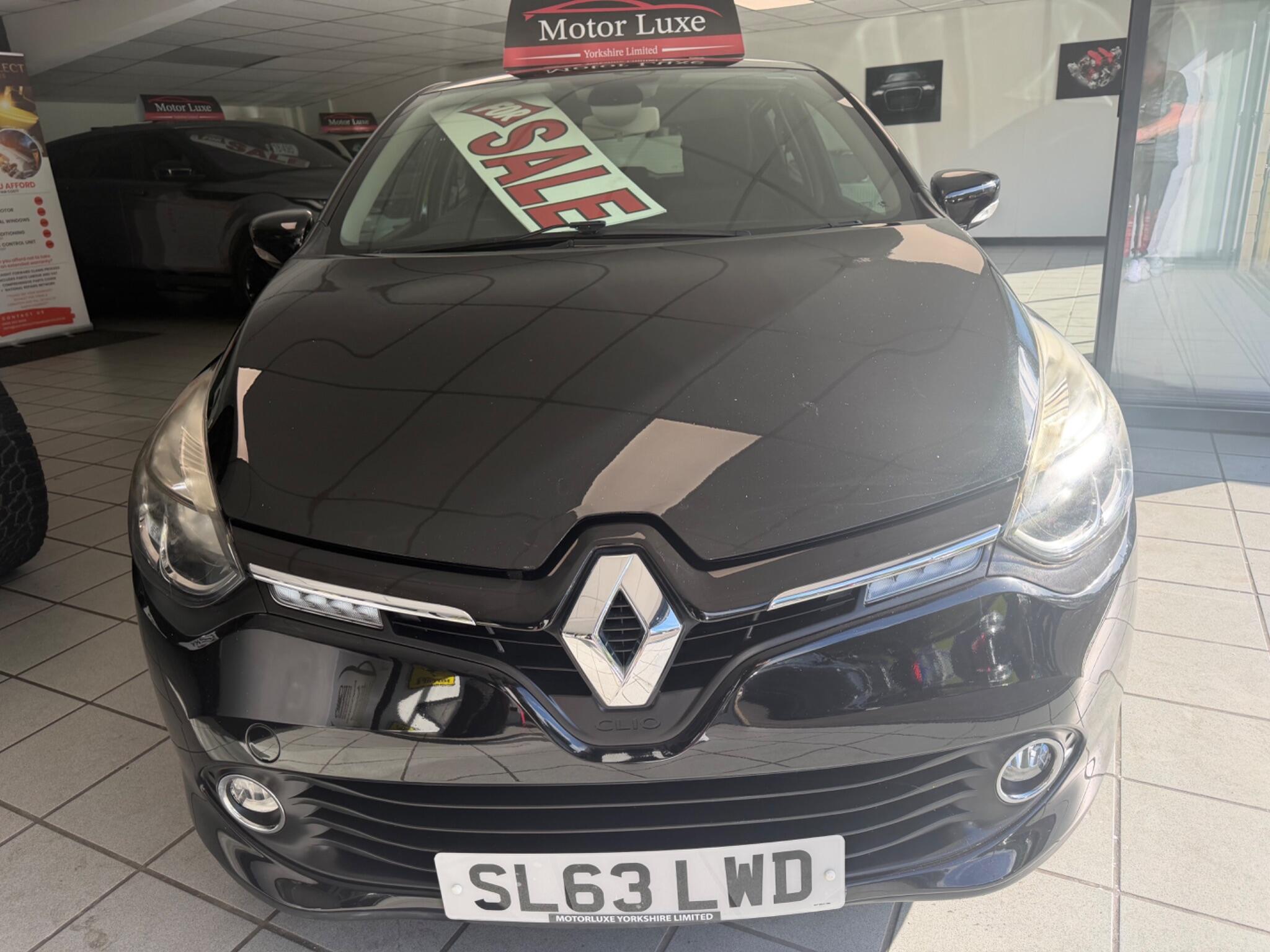 Renault Clio - Image 2