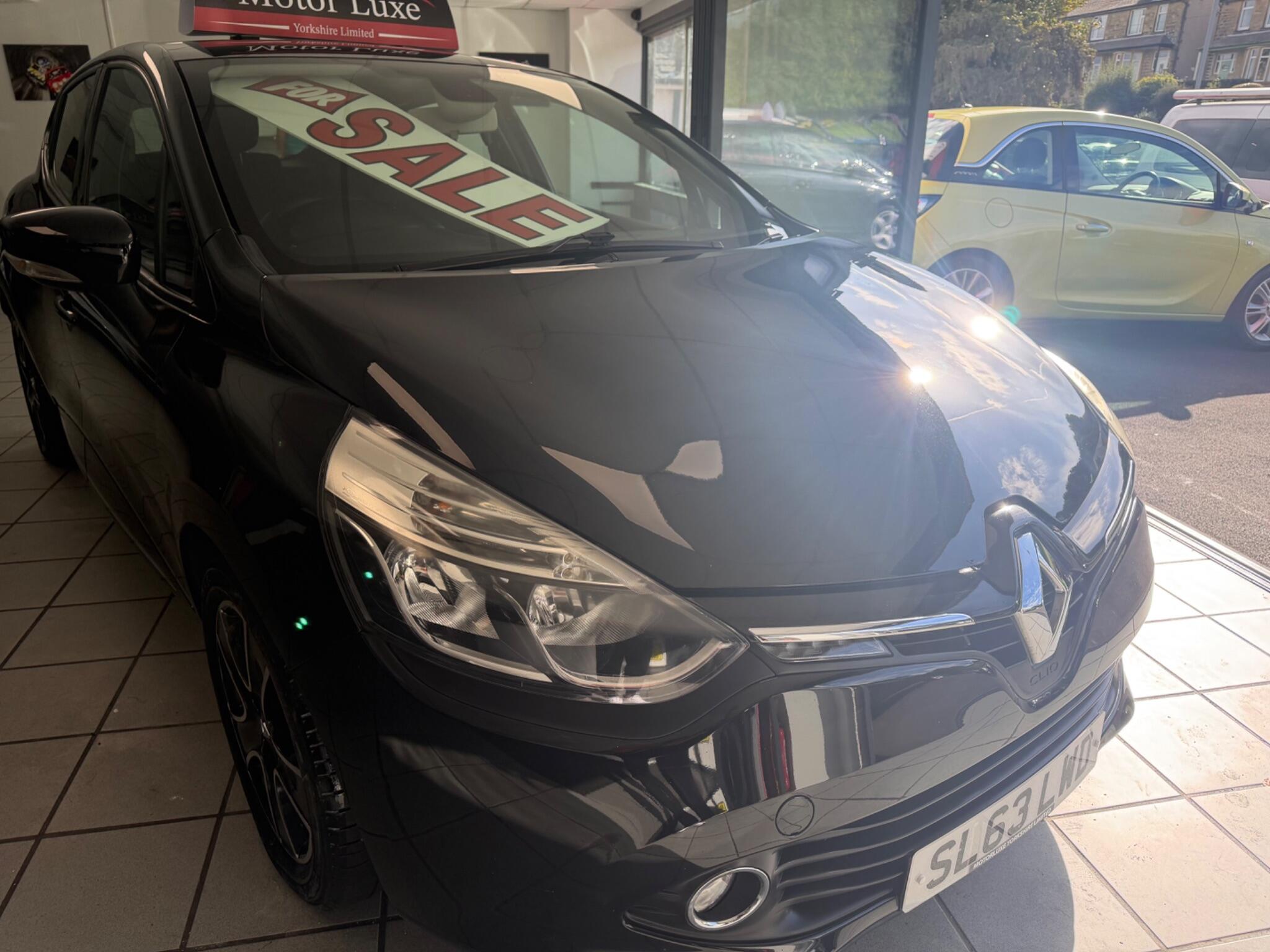 Renault Clio - Image 15