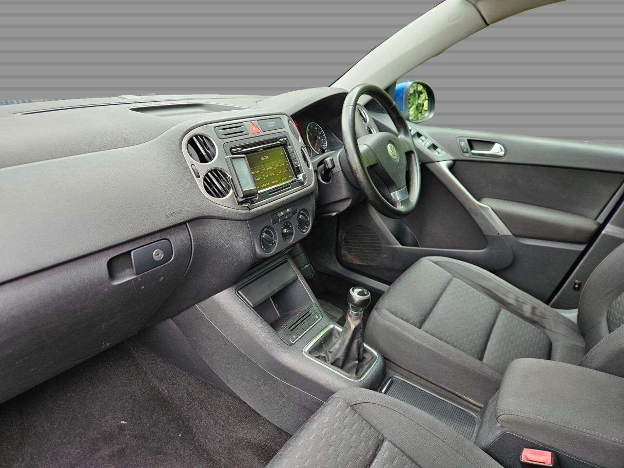 Volkswagen Tiguan - Image 6