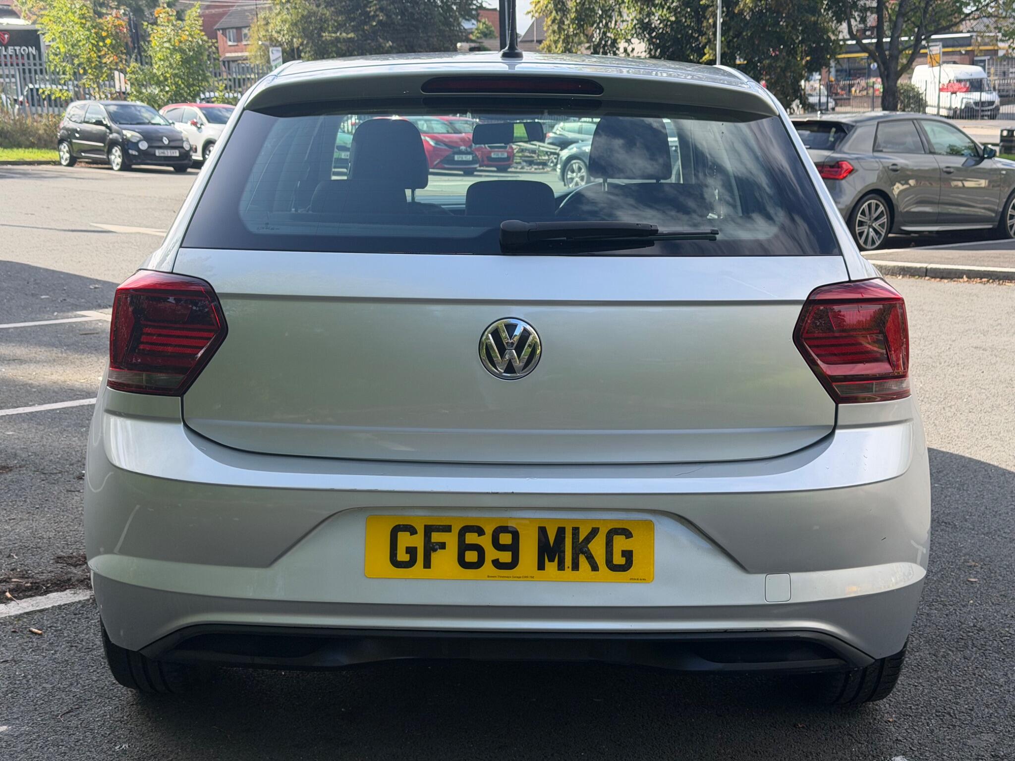 Volkswagen Polo - Image 4