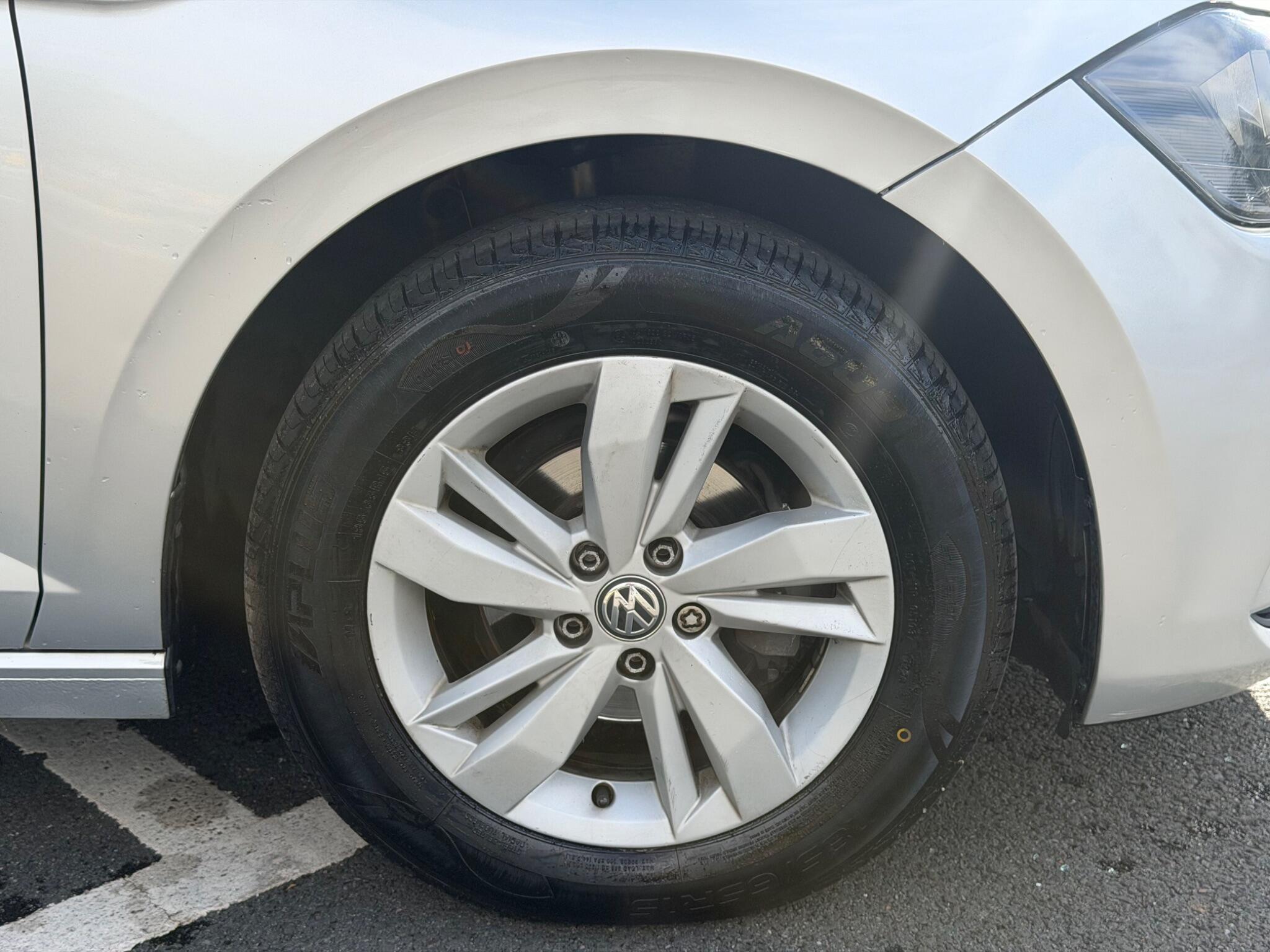 Volkswagen Polo - Image 7