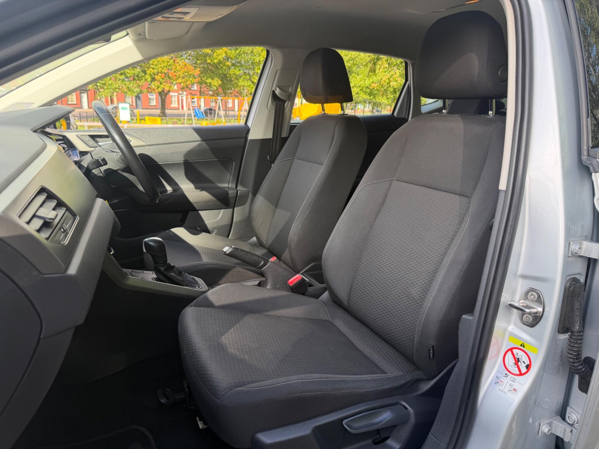 Volkswagen Polo - Image 15