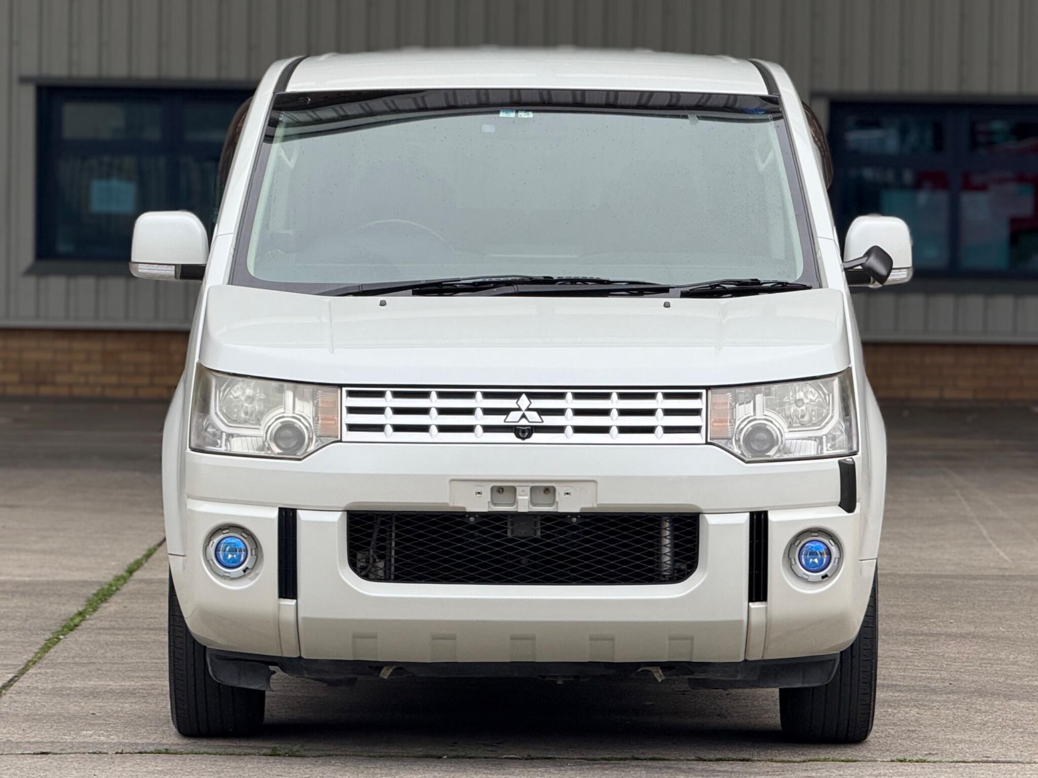 Mitsubishi Delica - Image 2