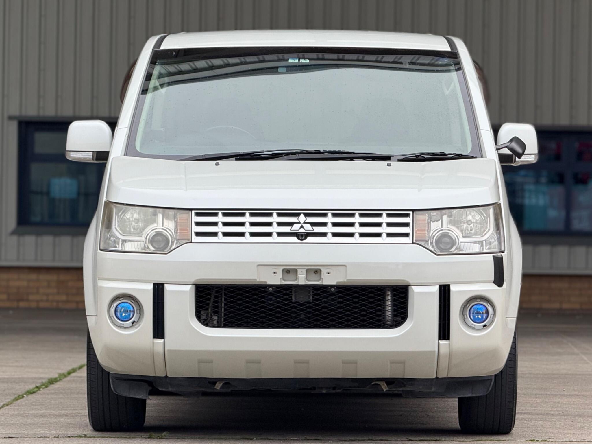 Mitsubishi Delica - Image 6