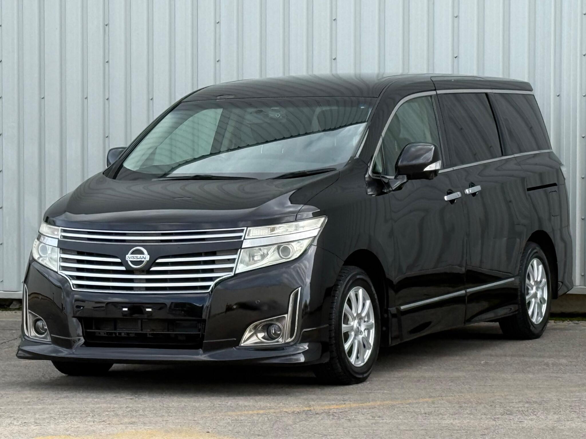 Nissan Elgrand - Image 7