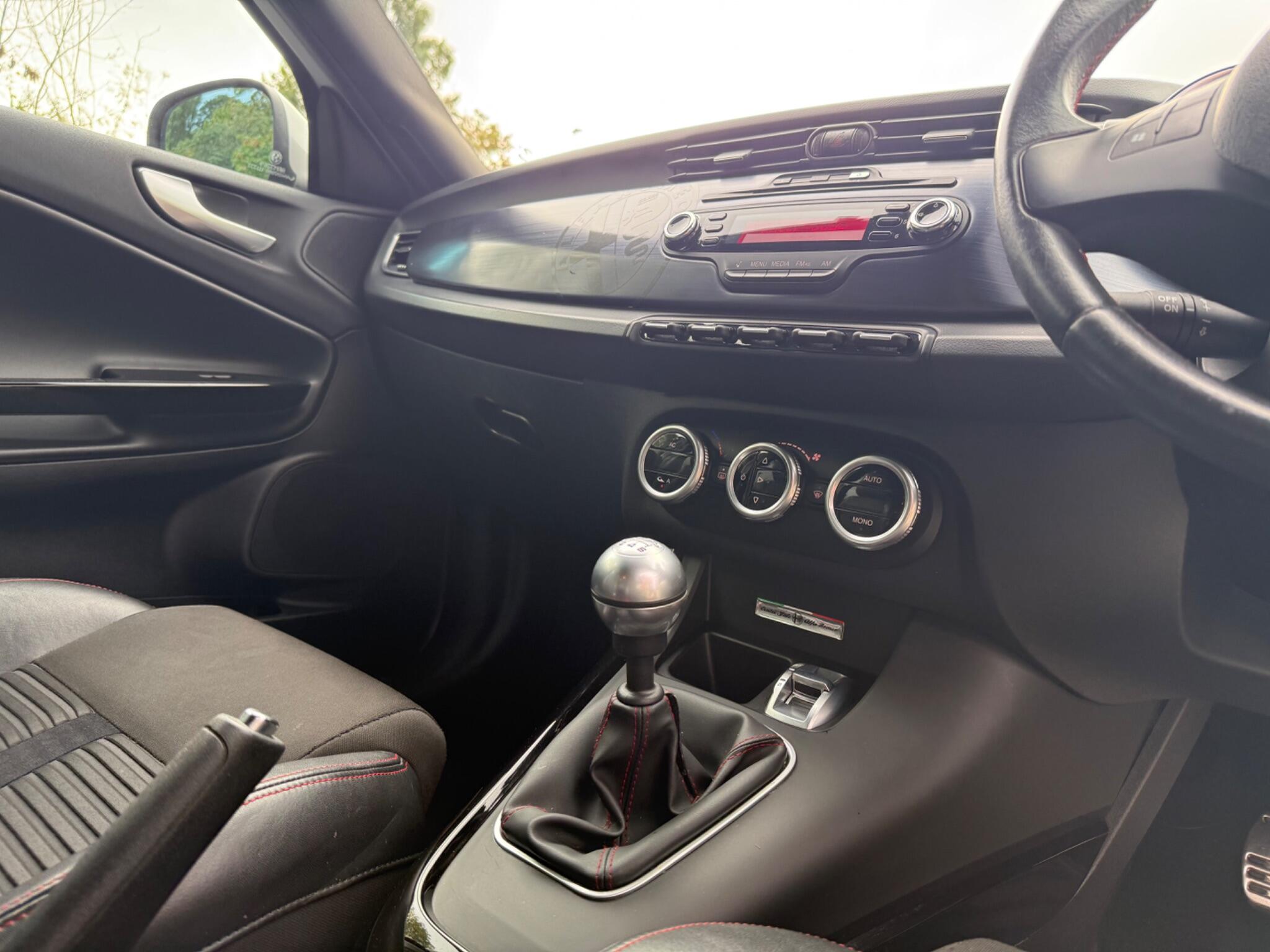 Alfa Romeo Giulietta - Image 10