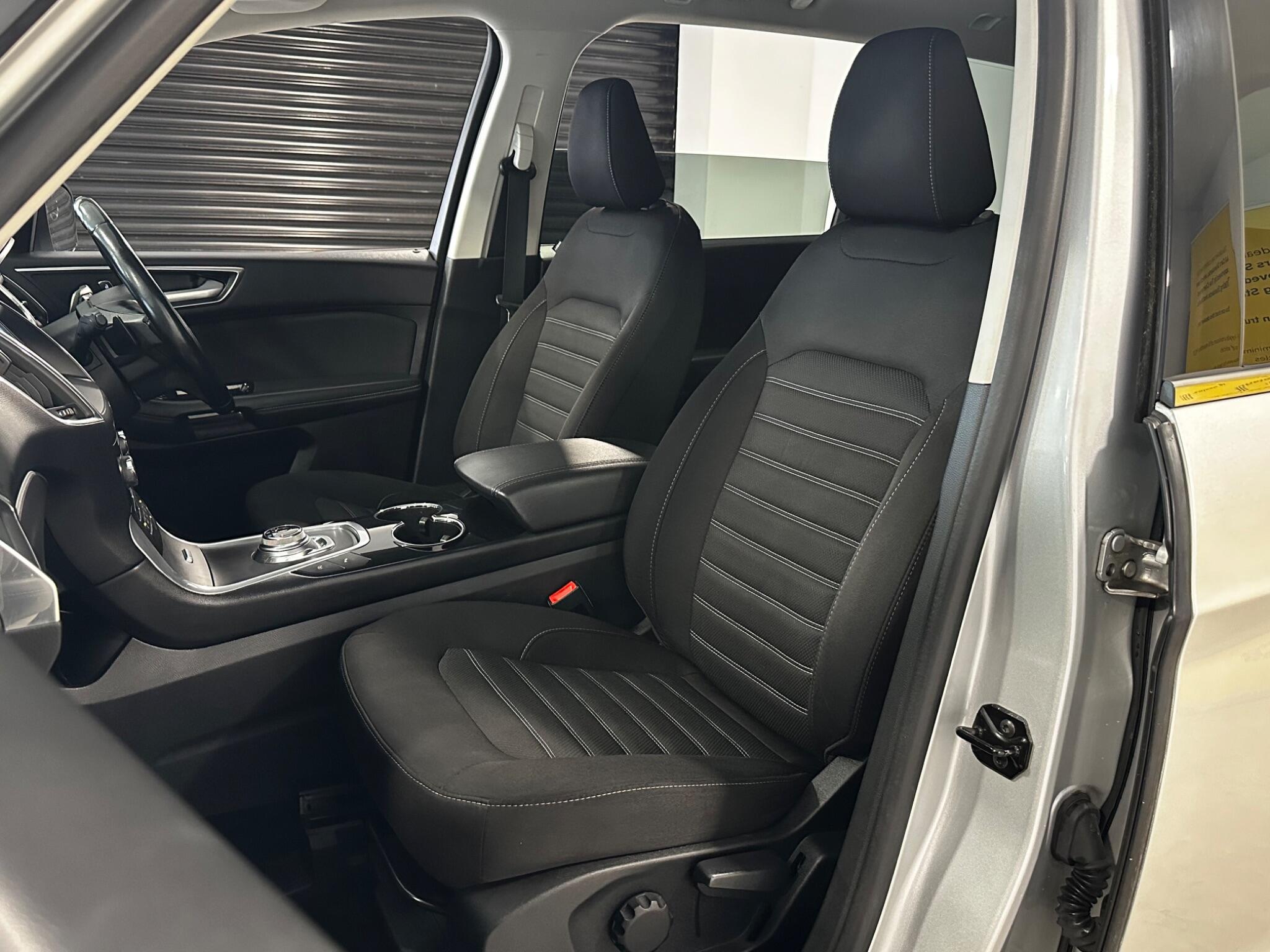 Ford Galaxy - Image 13