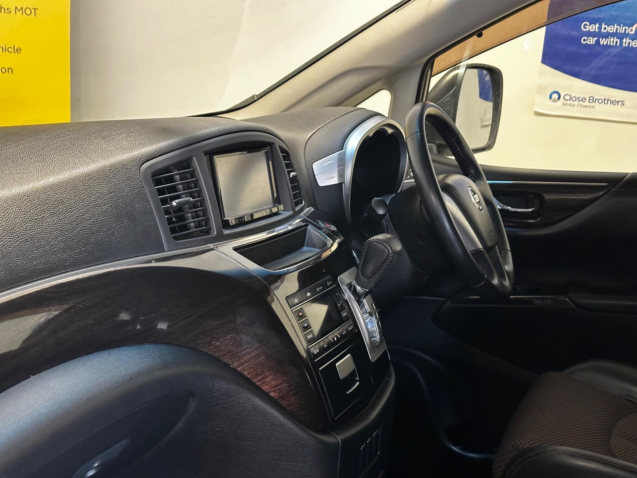 Used Nissan Elgrand