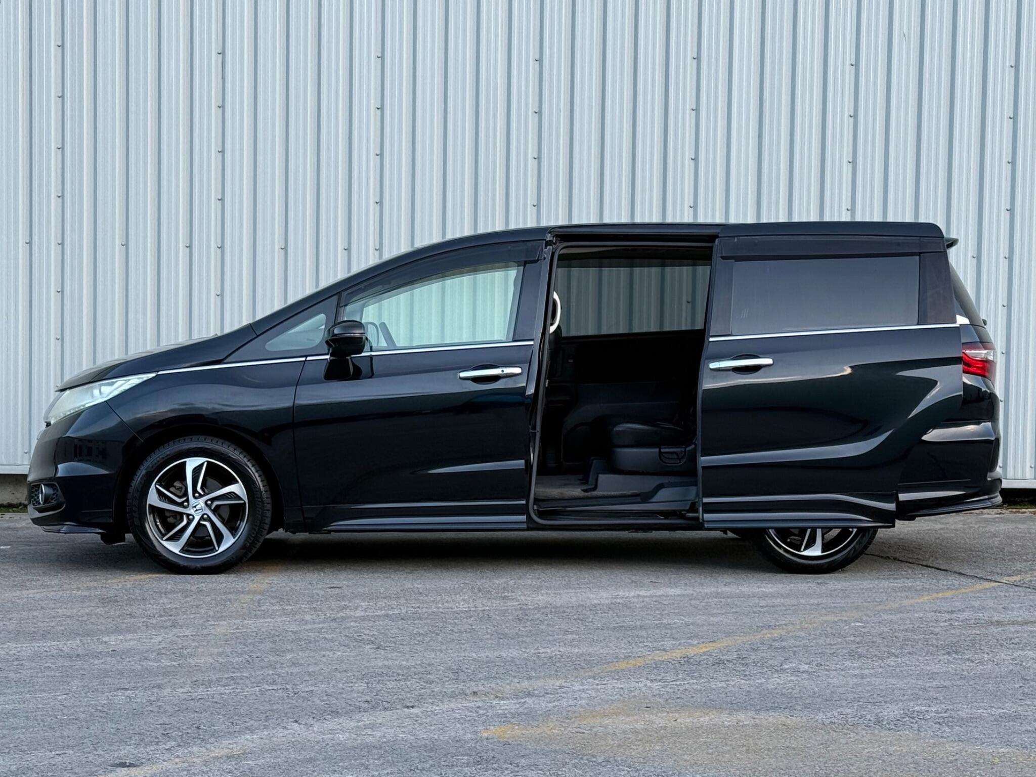 Honda Odyssey - Image 12