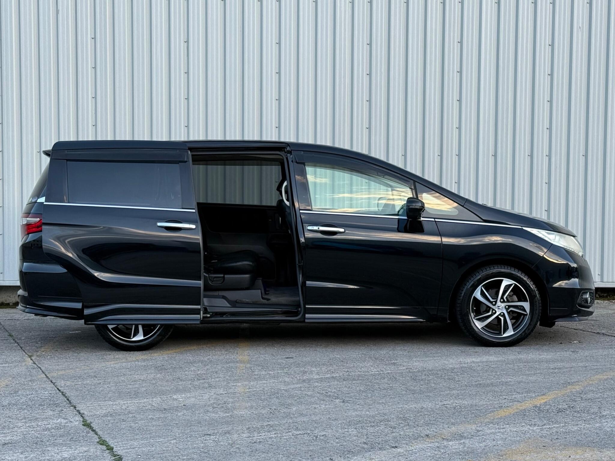 Honda Odyssey - Image 19