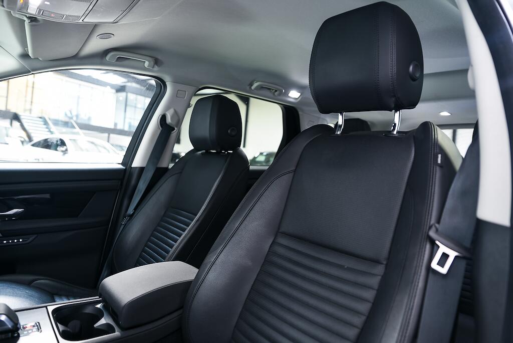 Land Rover DISCOVERY SPORT - Image 12