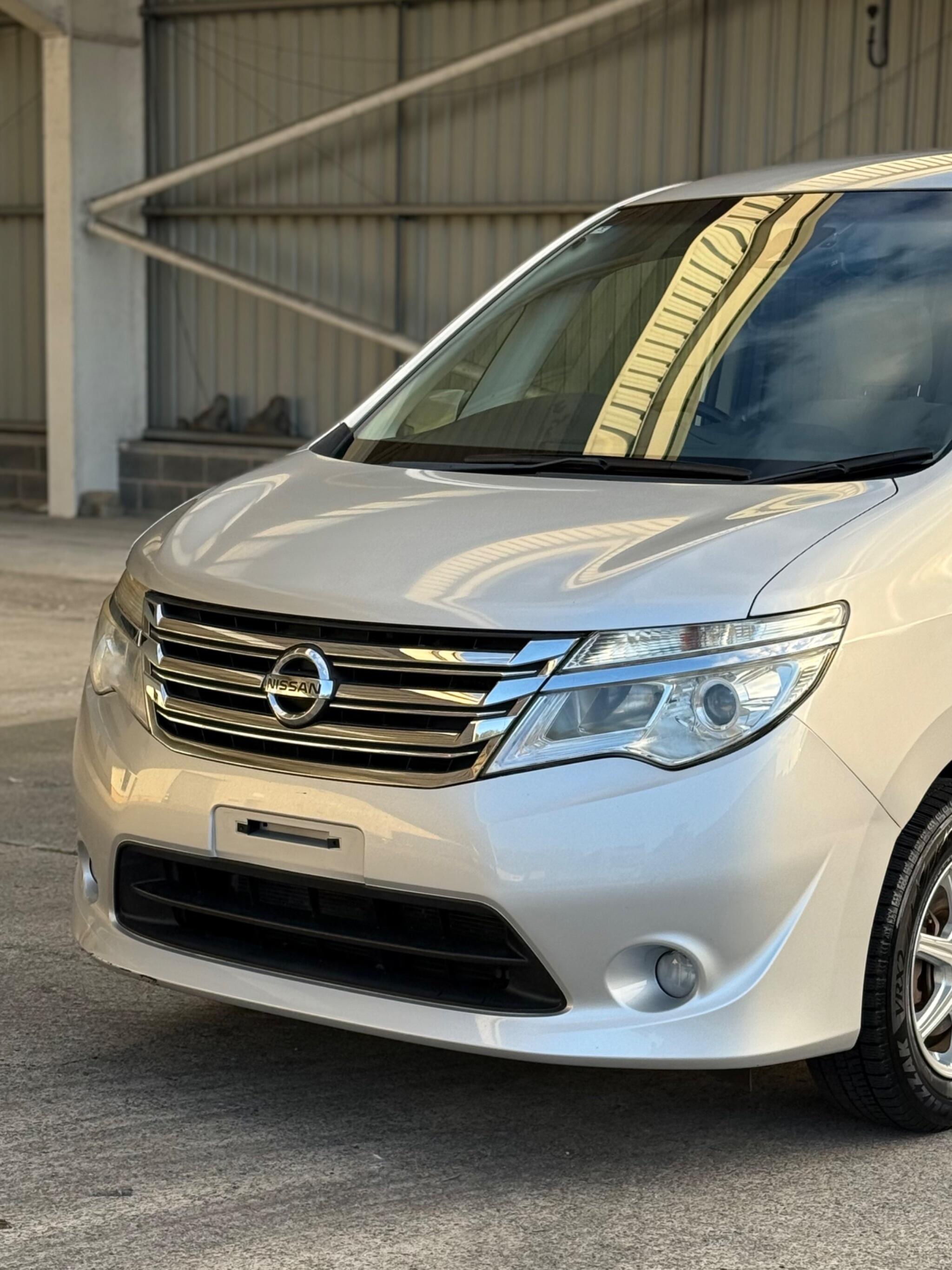 Nissan Serena - Image 10