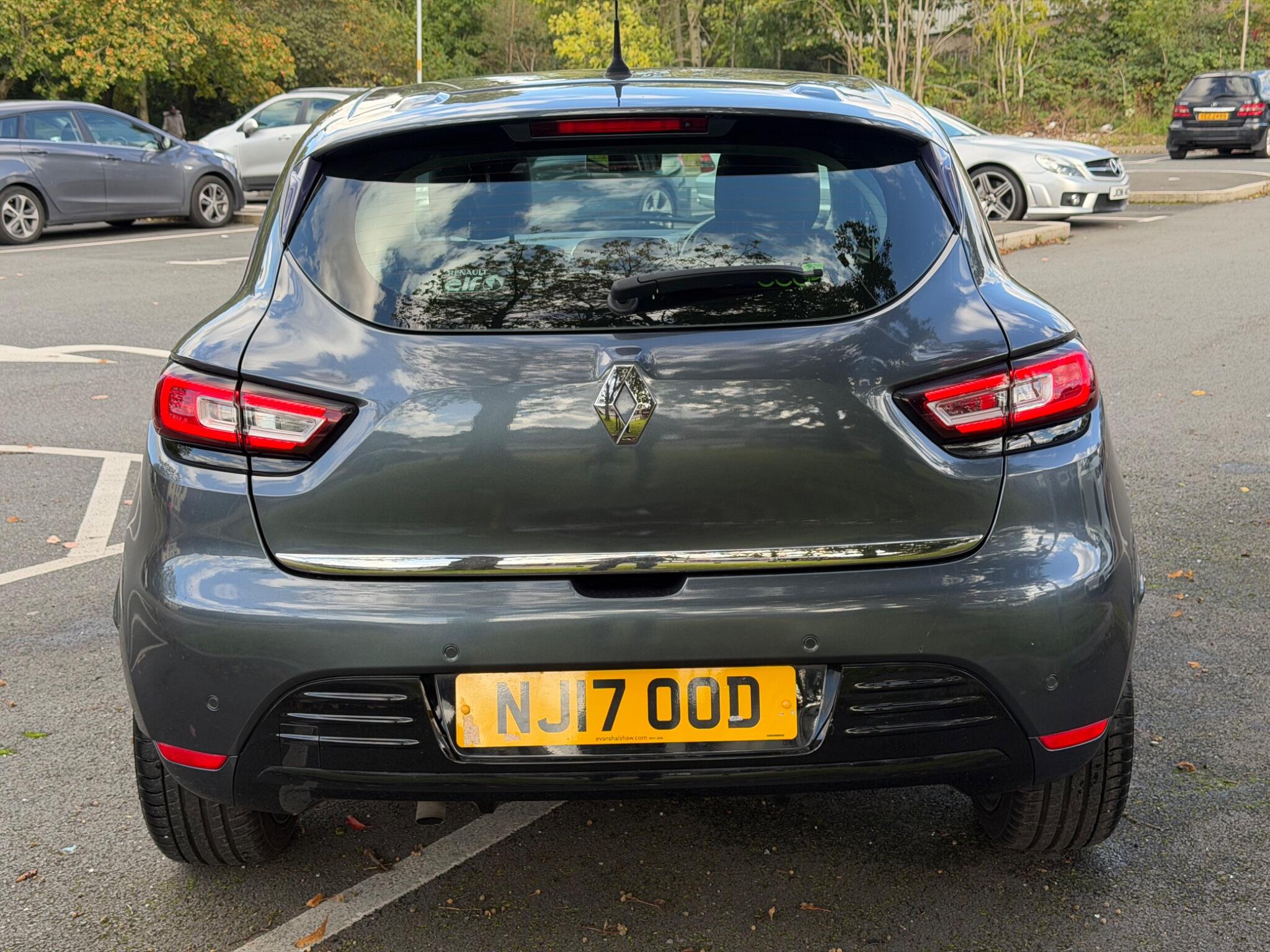 Renault Clio - Image 8