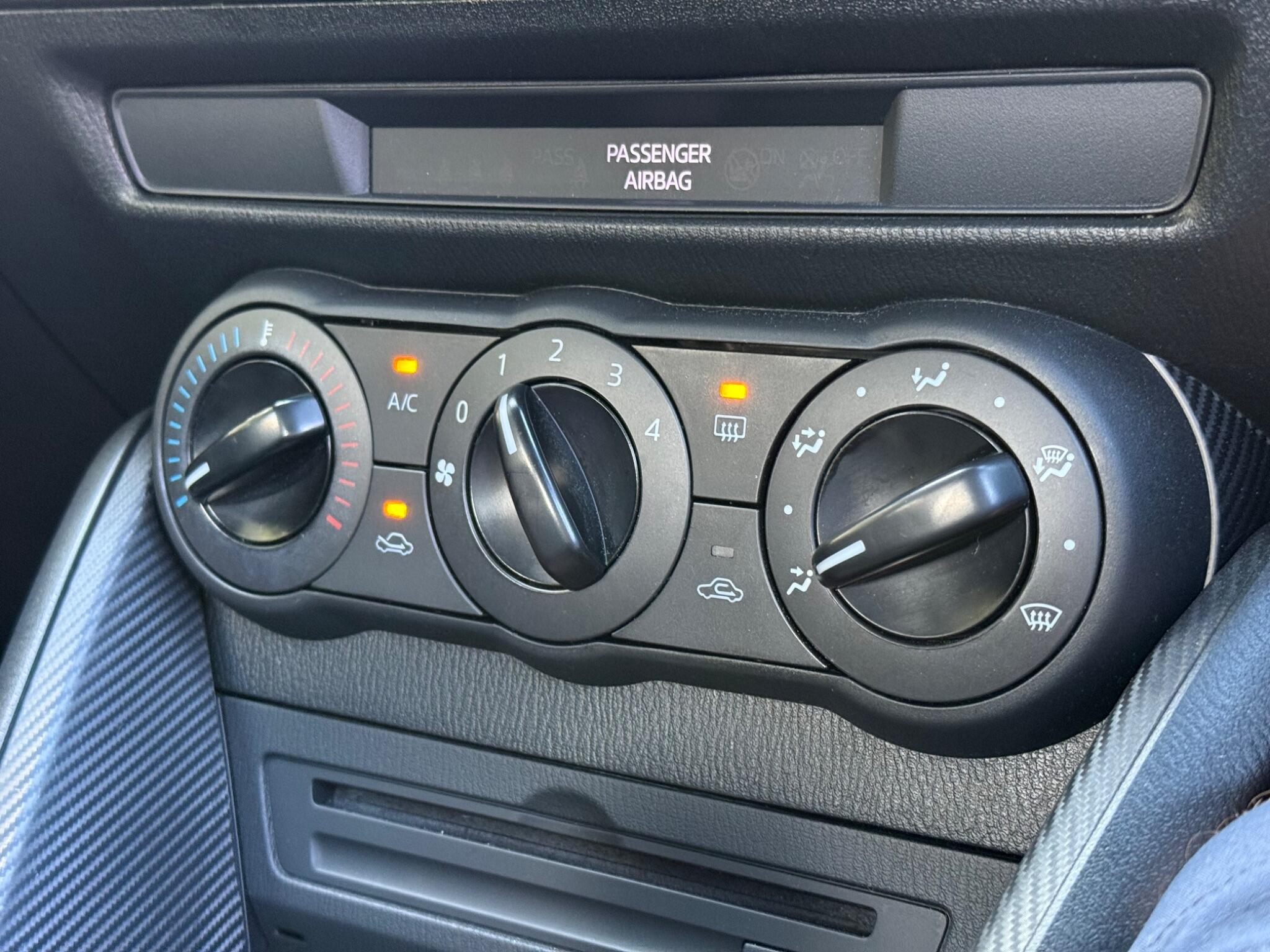 Mazda MAZDA2 - Image 20