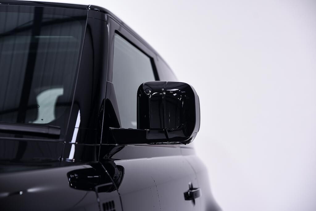Land Rover Defender 90 - Image 11