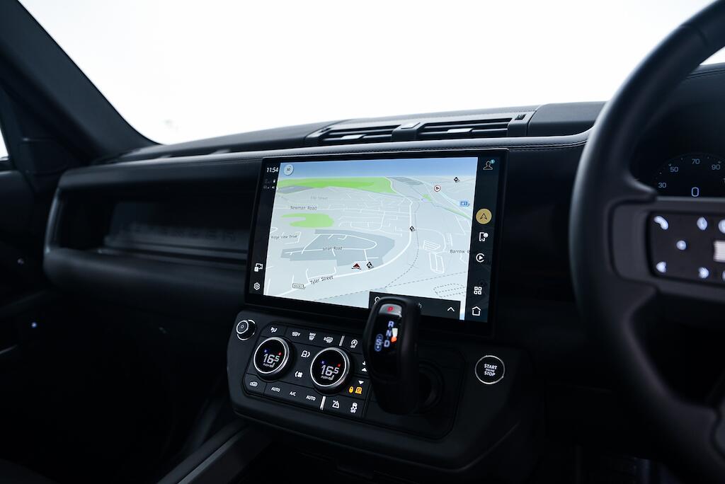 Land Rover Defender 90 - Image 19