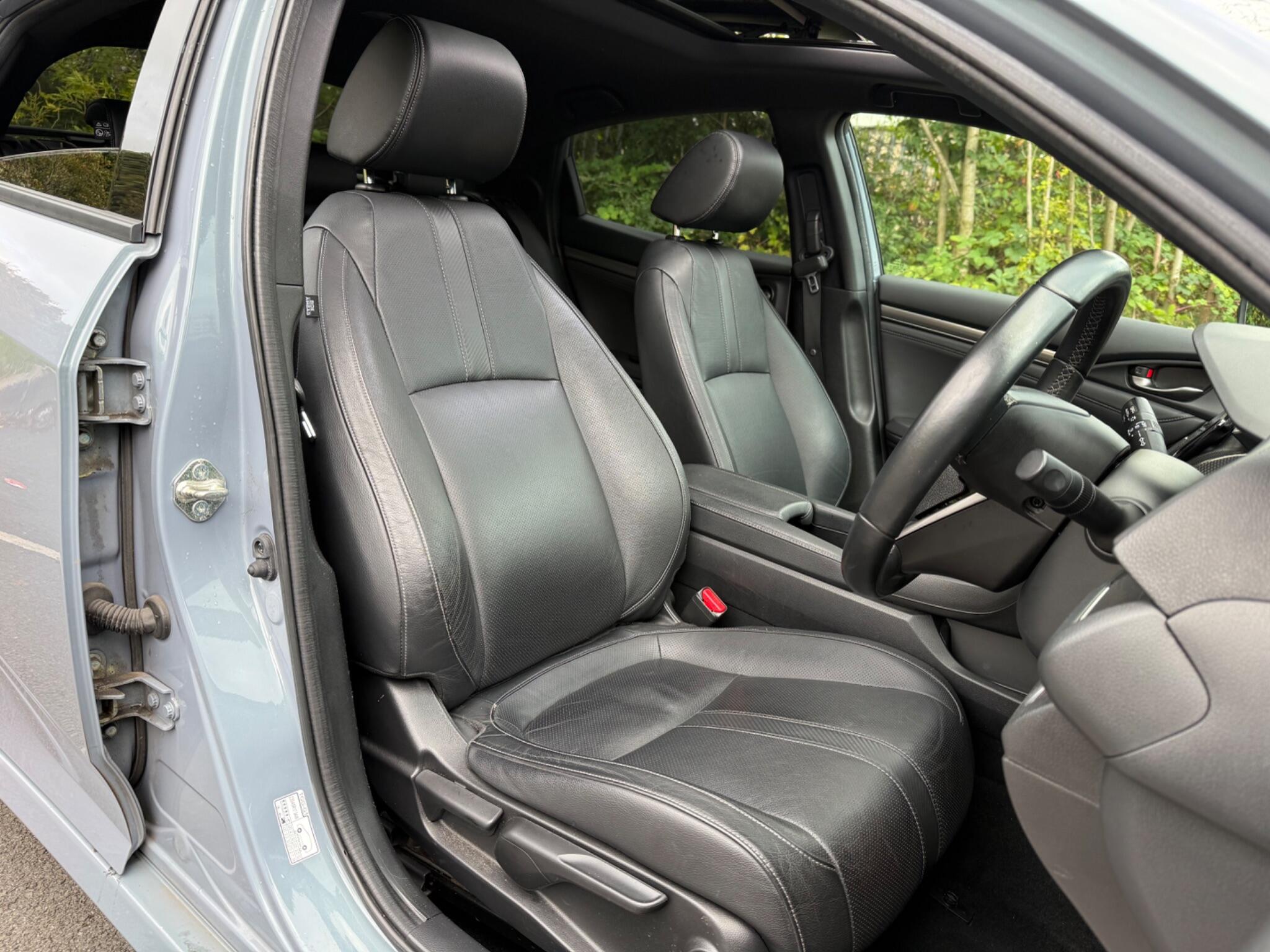 Honda Civic - Image 11