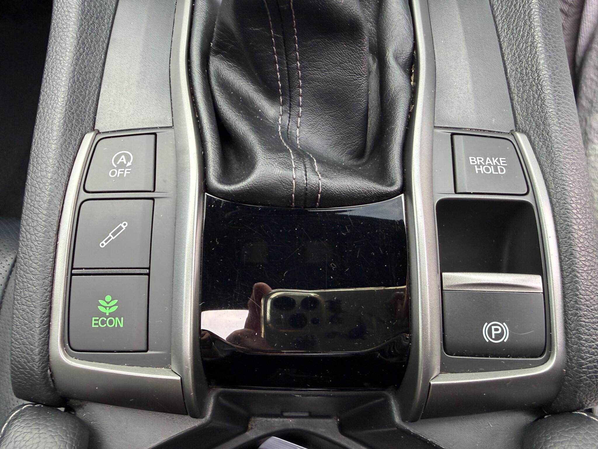Honda Civic - Image 16