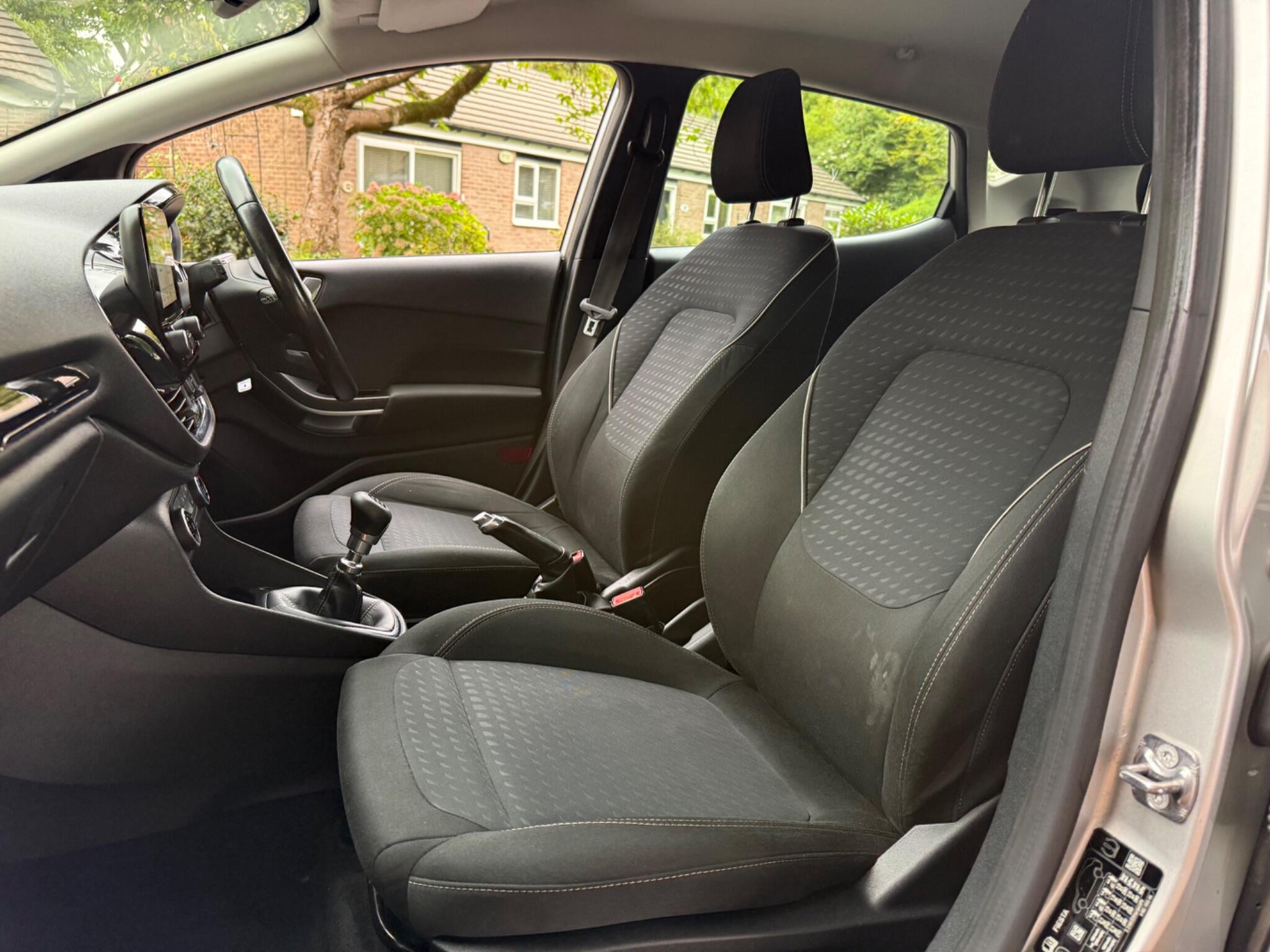 Ford Fiesta - Image 13