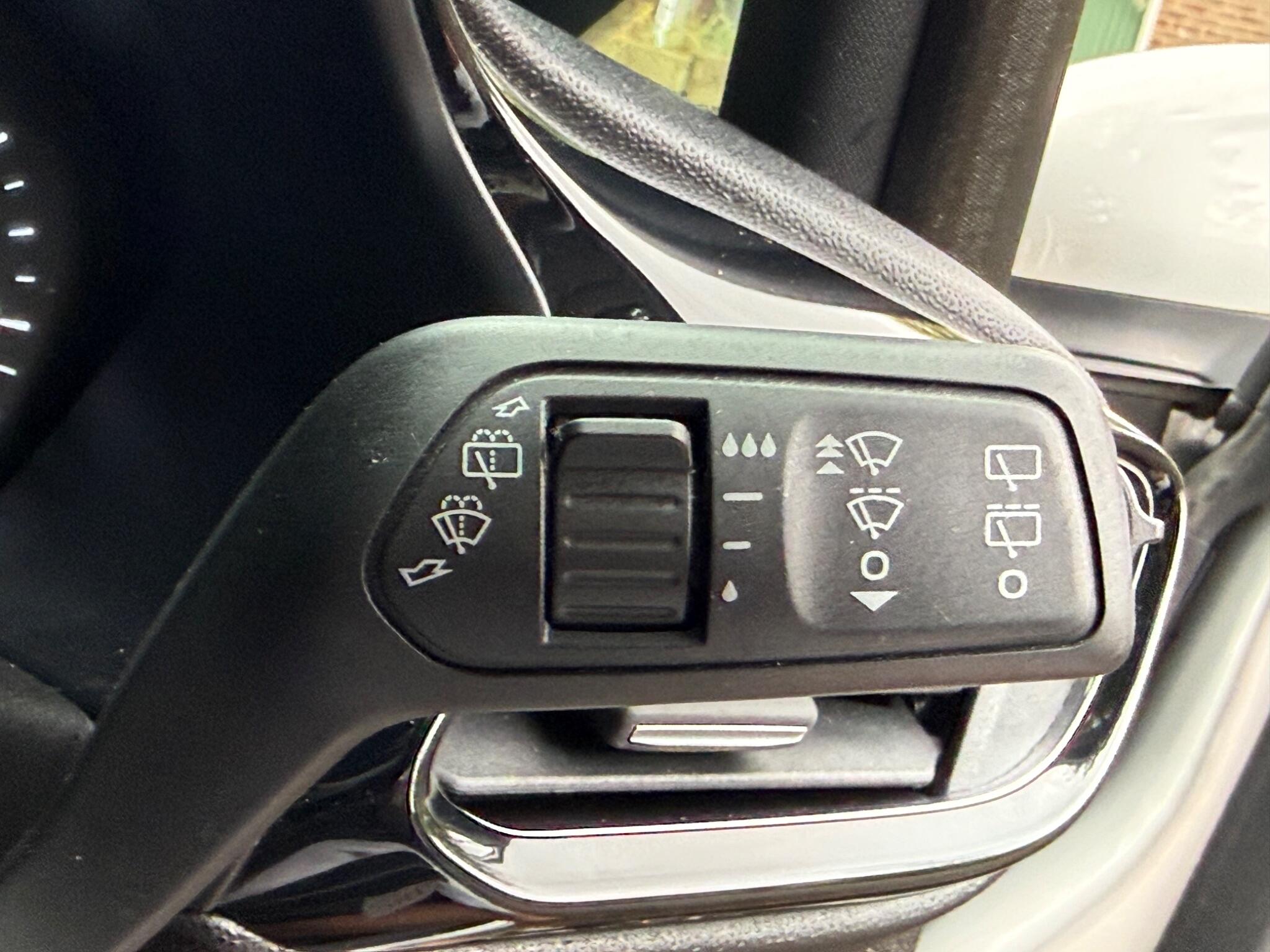 Ford Fiesta - Image 20