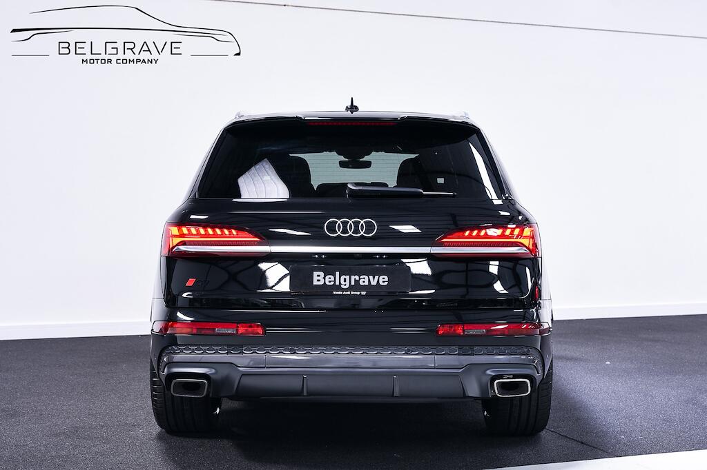 Audi Q7 - Image 7