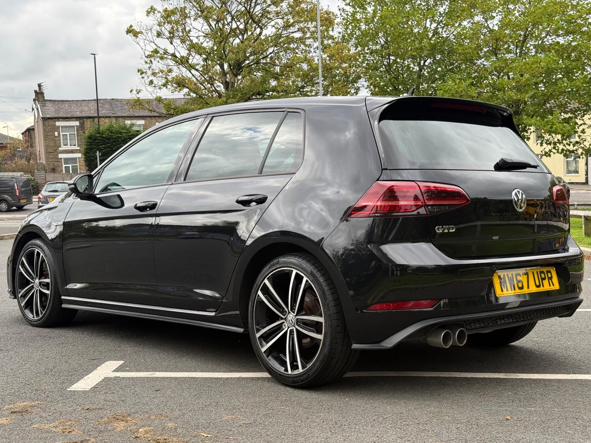 Volkswagen Golf - Image 5