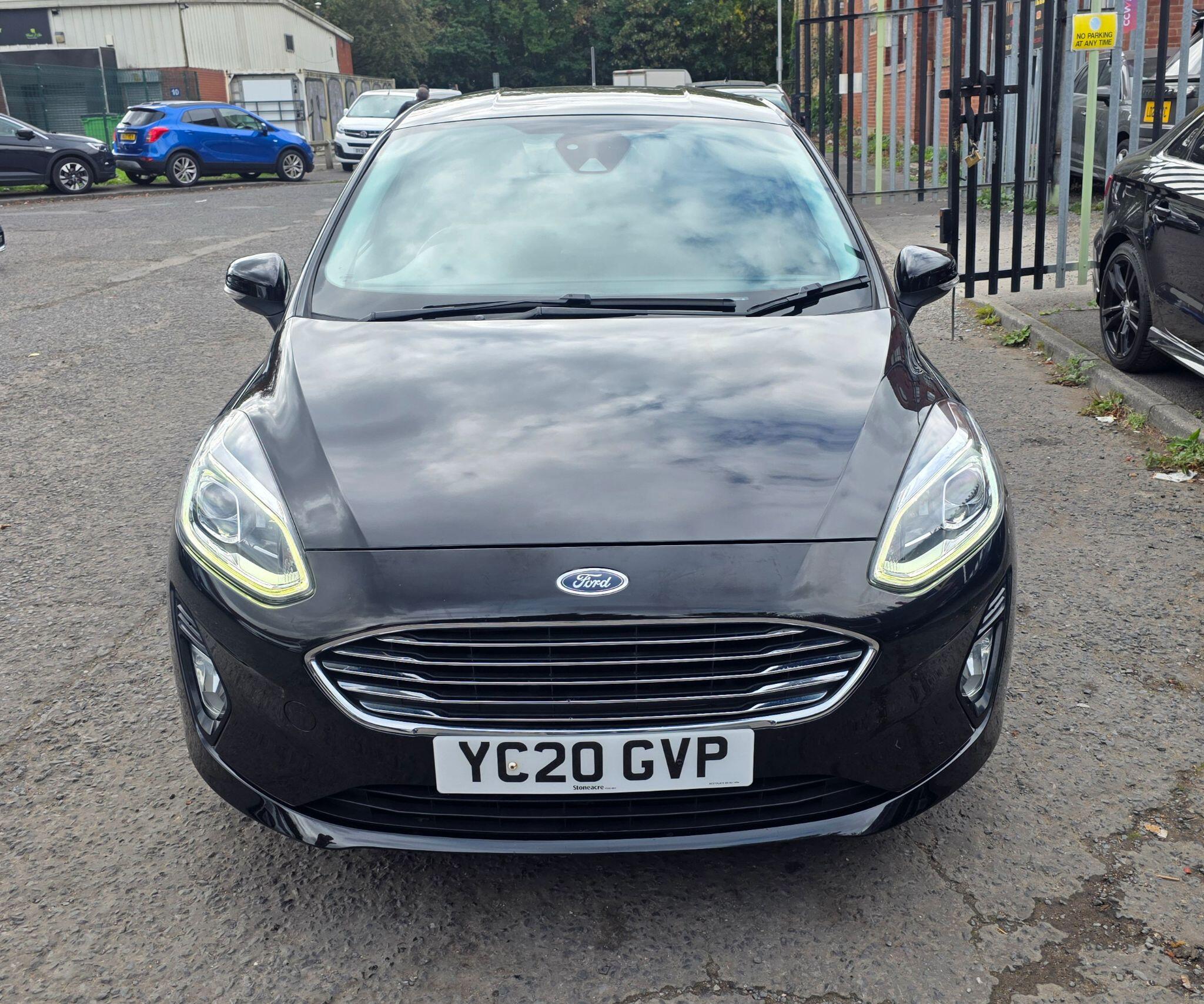 Ford Fiesta - Image 2