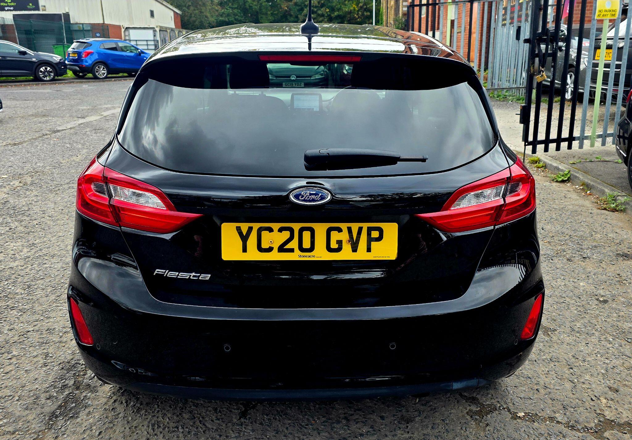 Ford Fiesta - Image 12