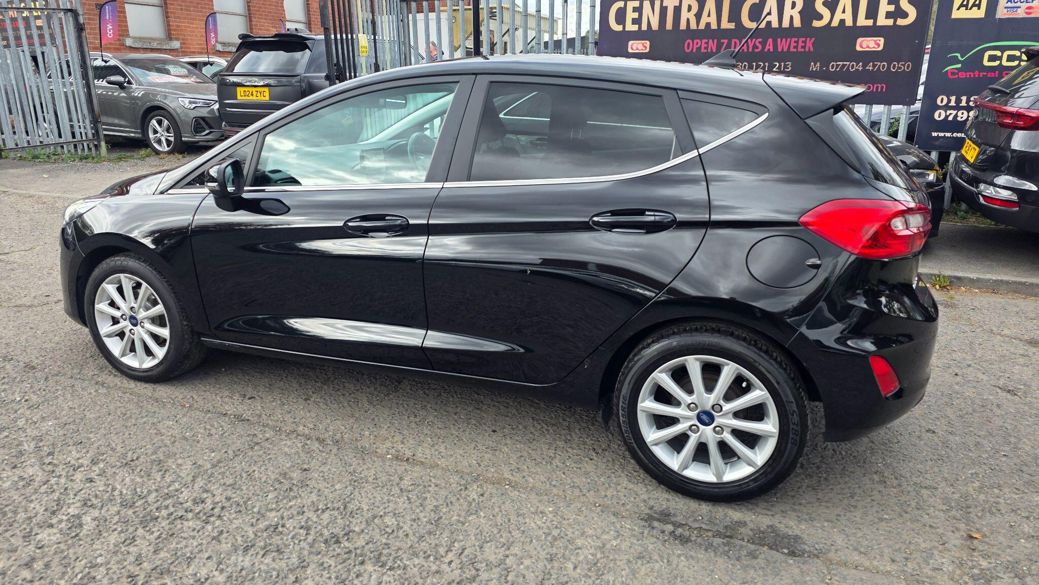 Ford Fiesta - Image 13