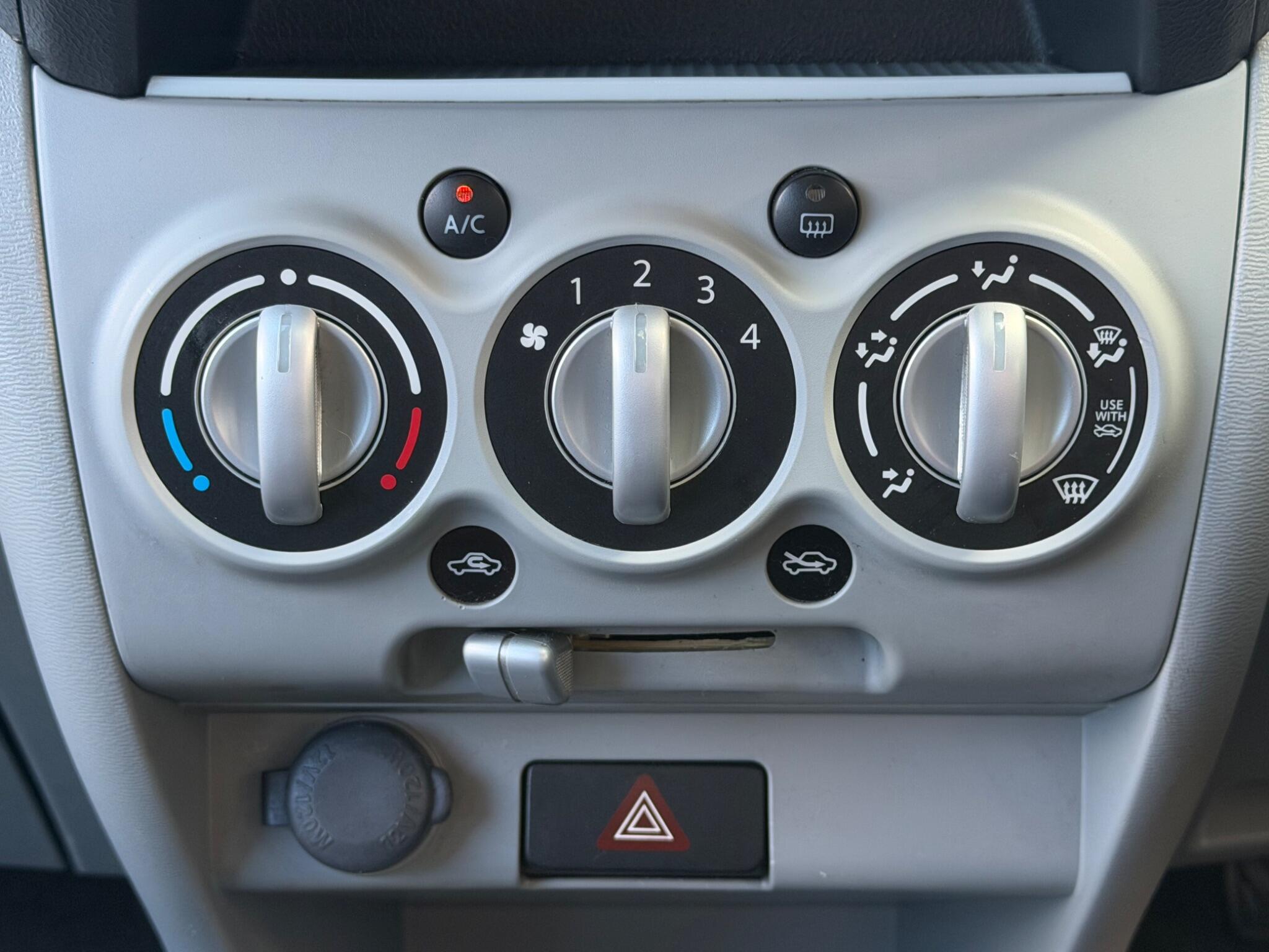 Suzuki Alto - Image 19