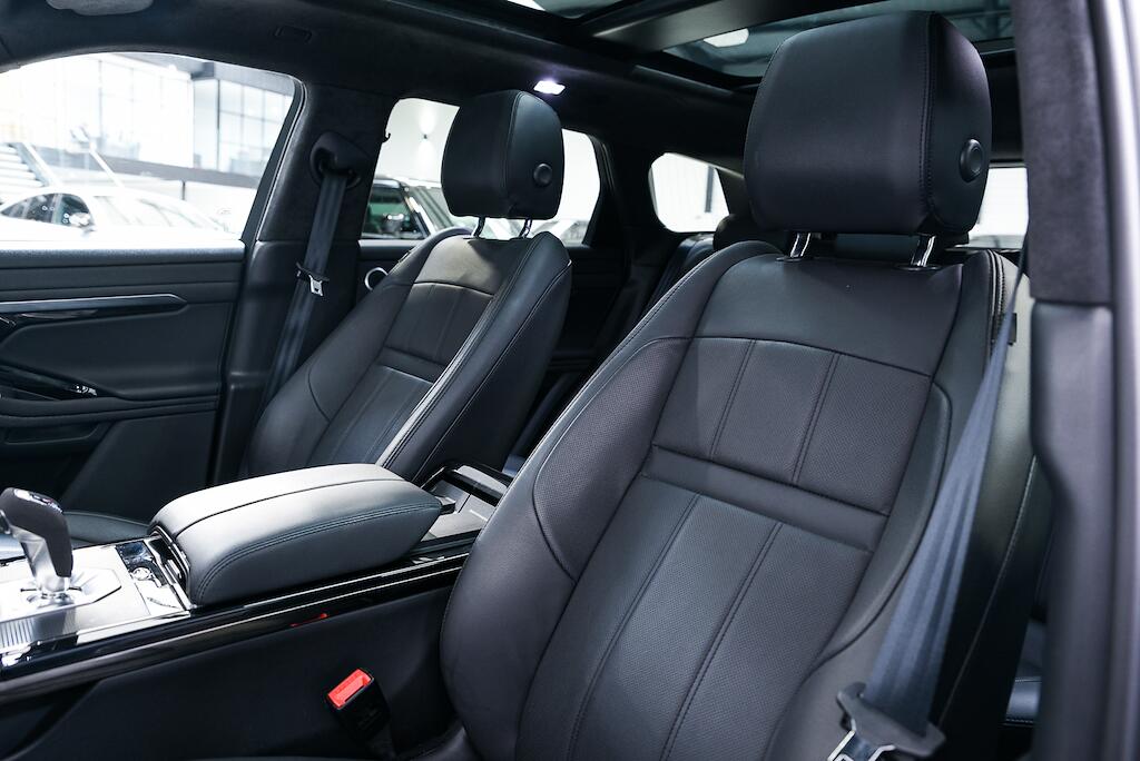 Land Rover Range Rover Evoque - Image 12