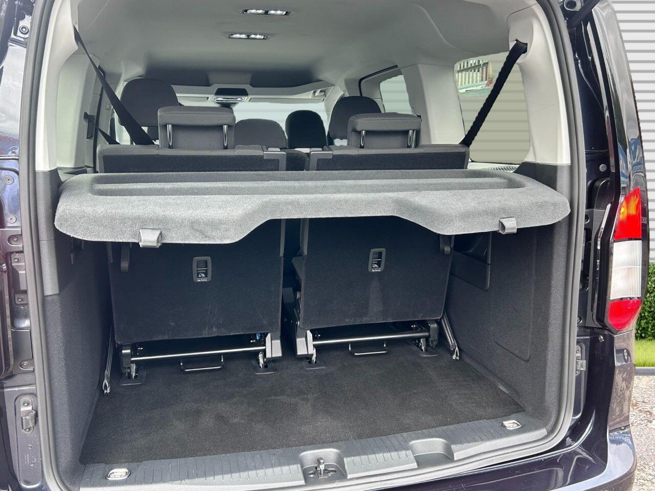 Ford Grand Tourneo Connect - Image 19