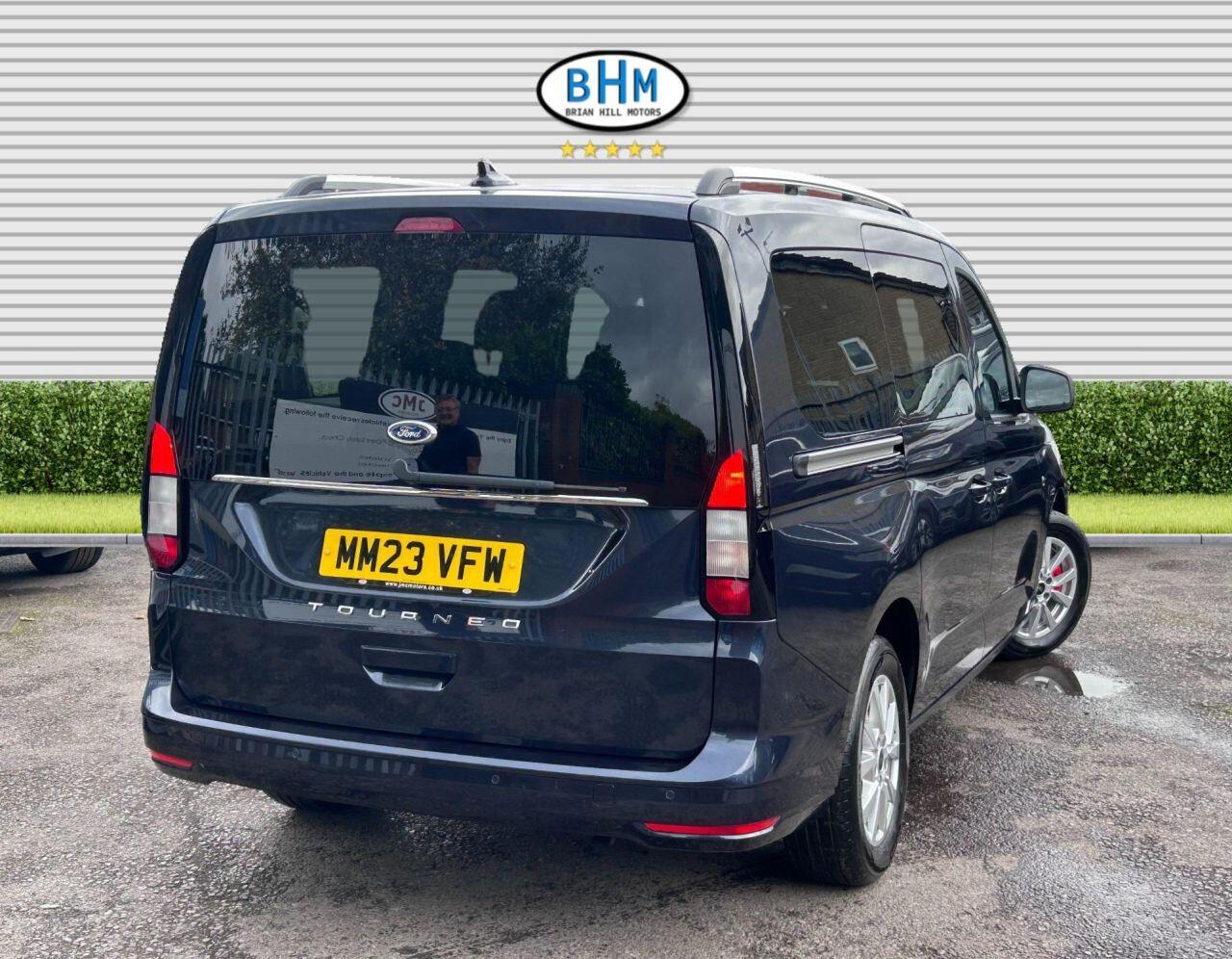 Ford Grand Tourneo Connect - Image 20
