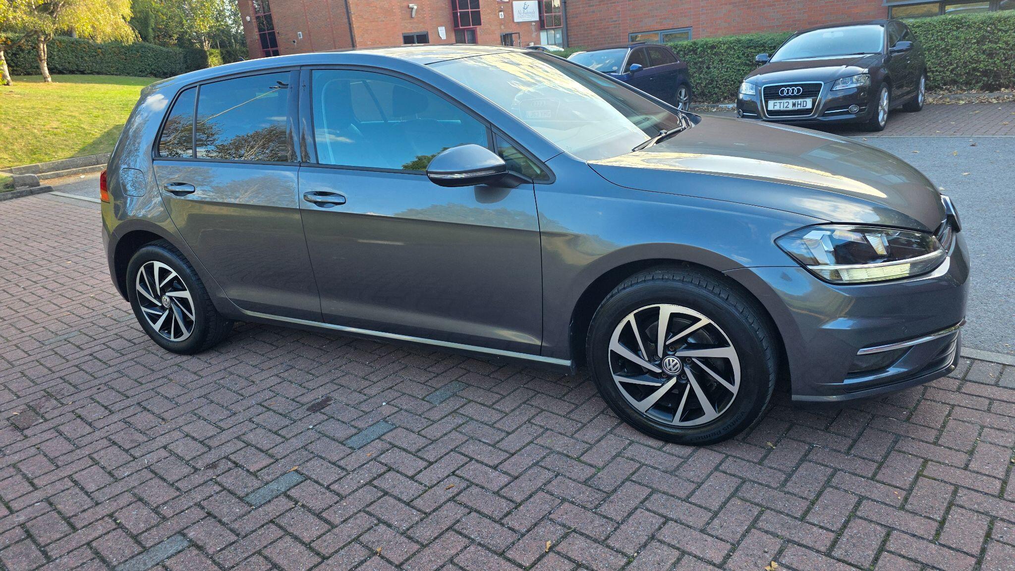 Volkswagen Golf - Image 2