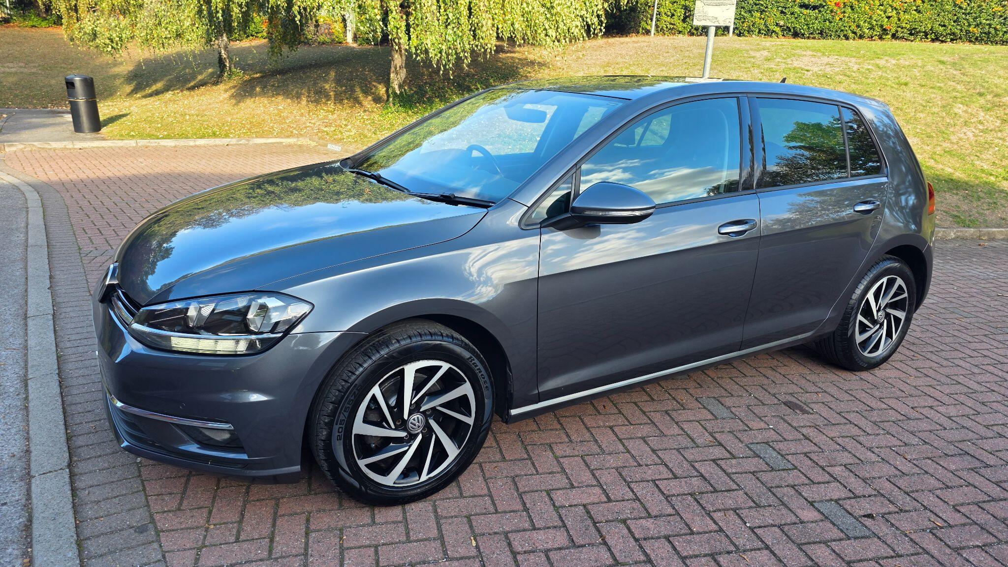 Volkswagen Golf - Image 17