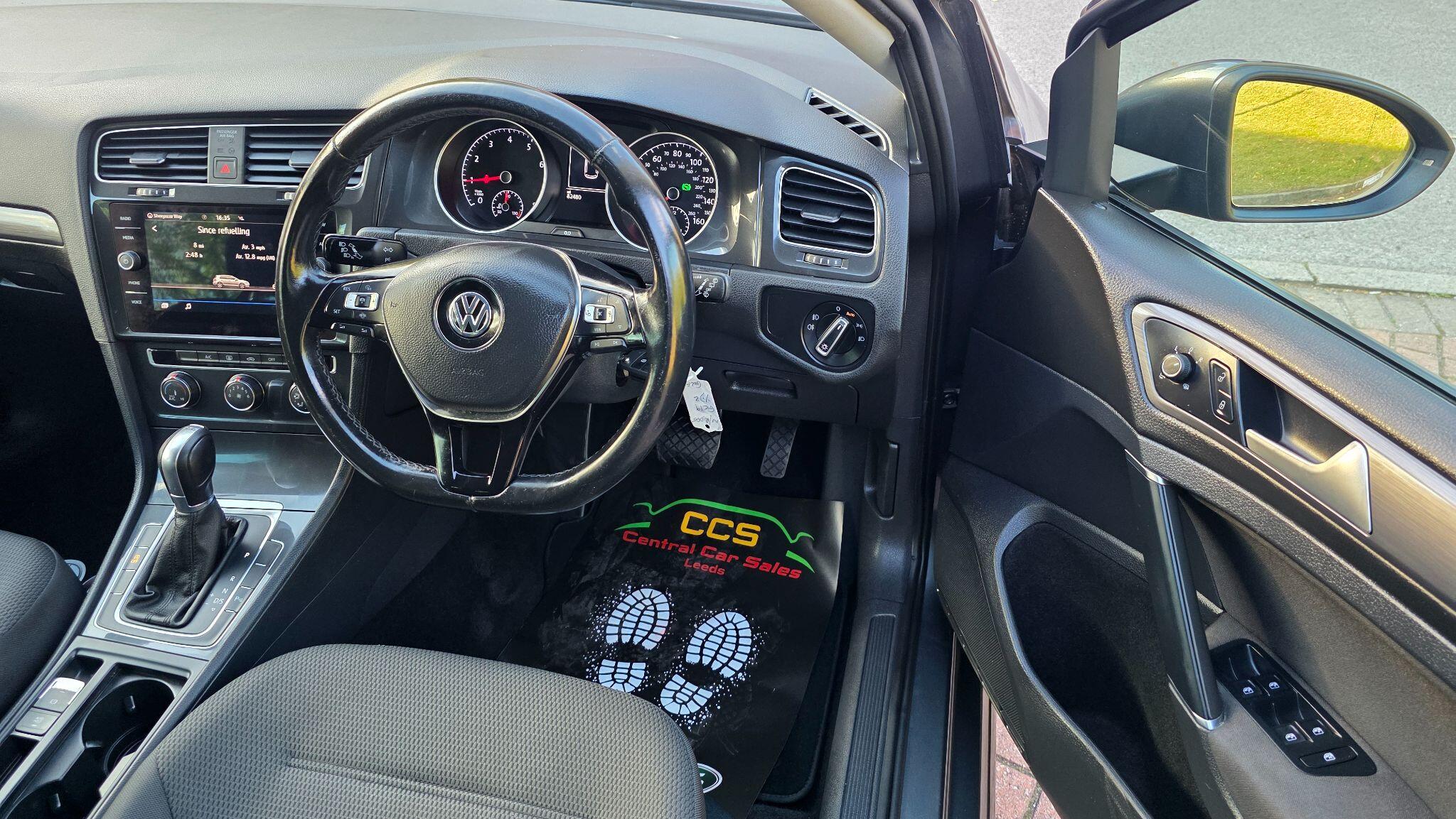 Volkswagen Golf - Image 20