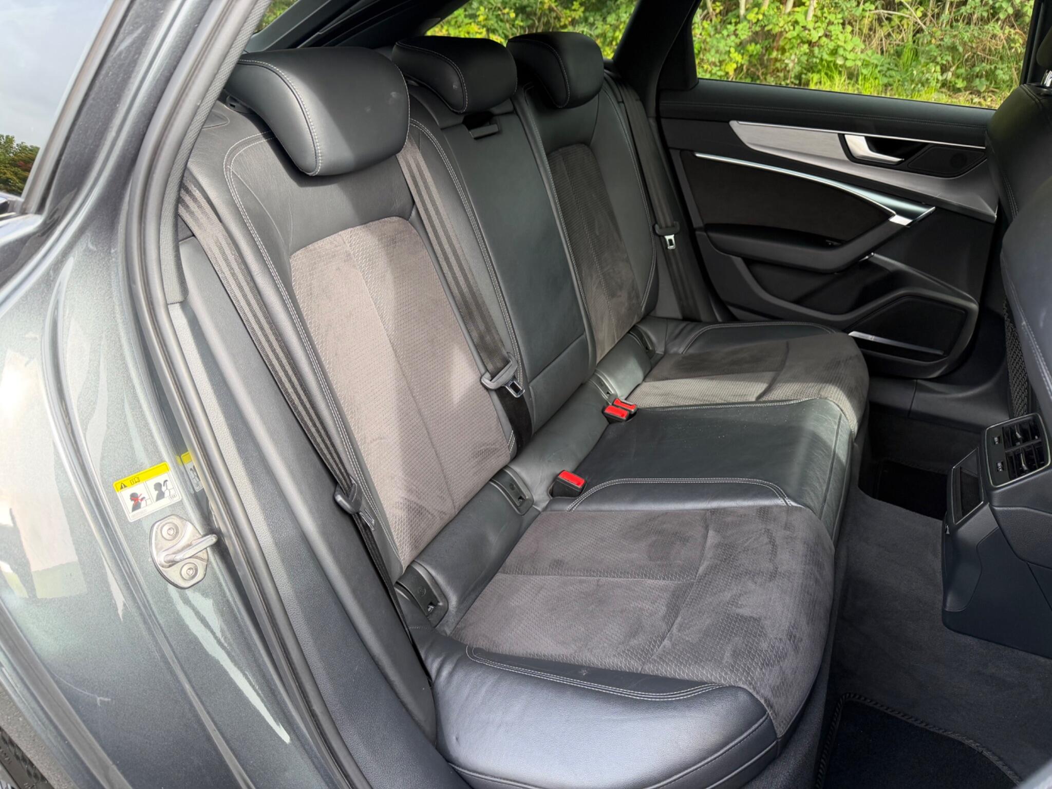 Audi A6 Avant - Image 12