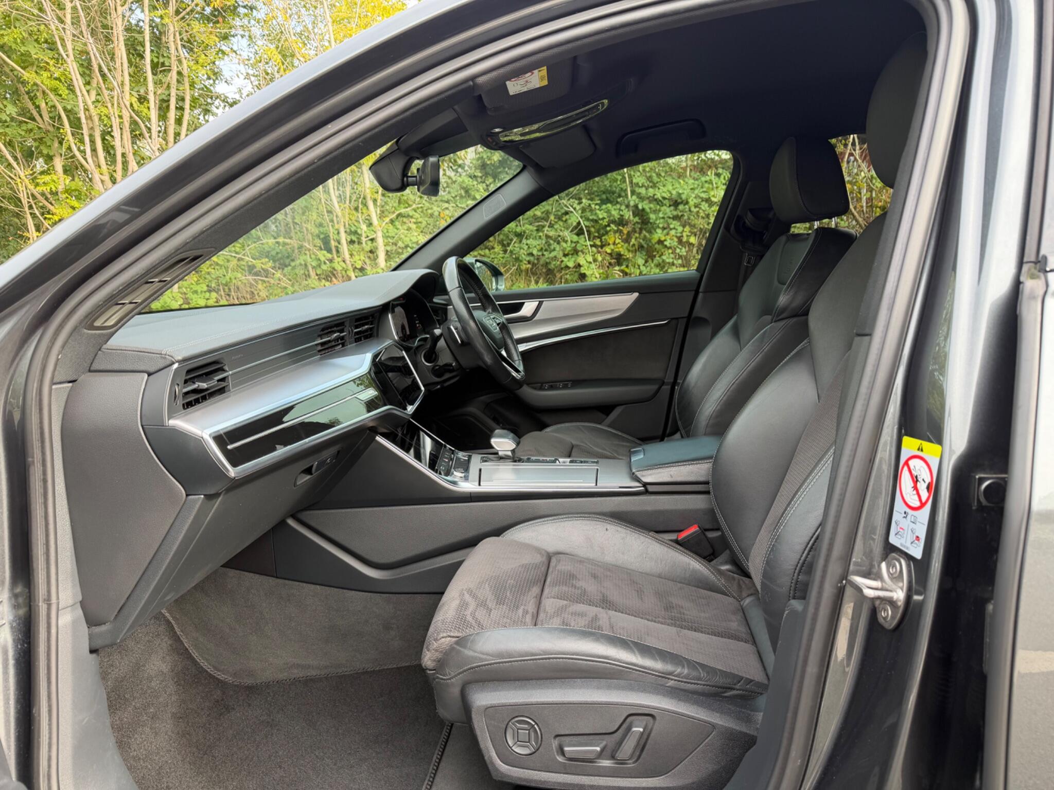 Audi A6 Avant - Image 16