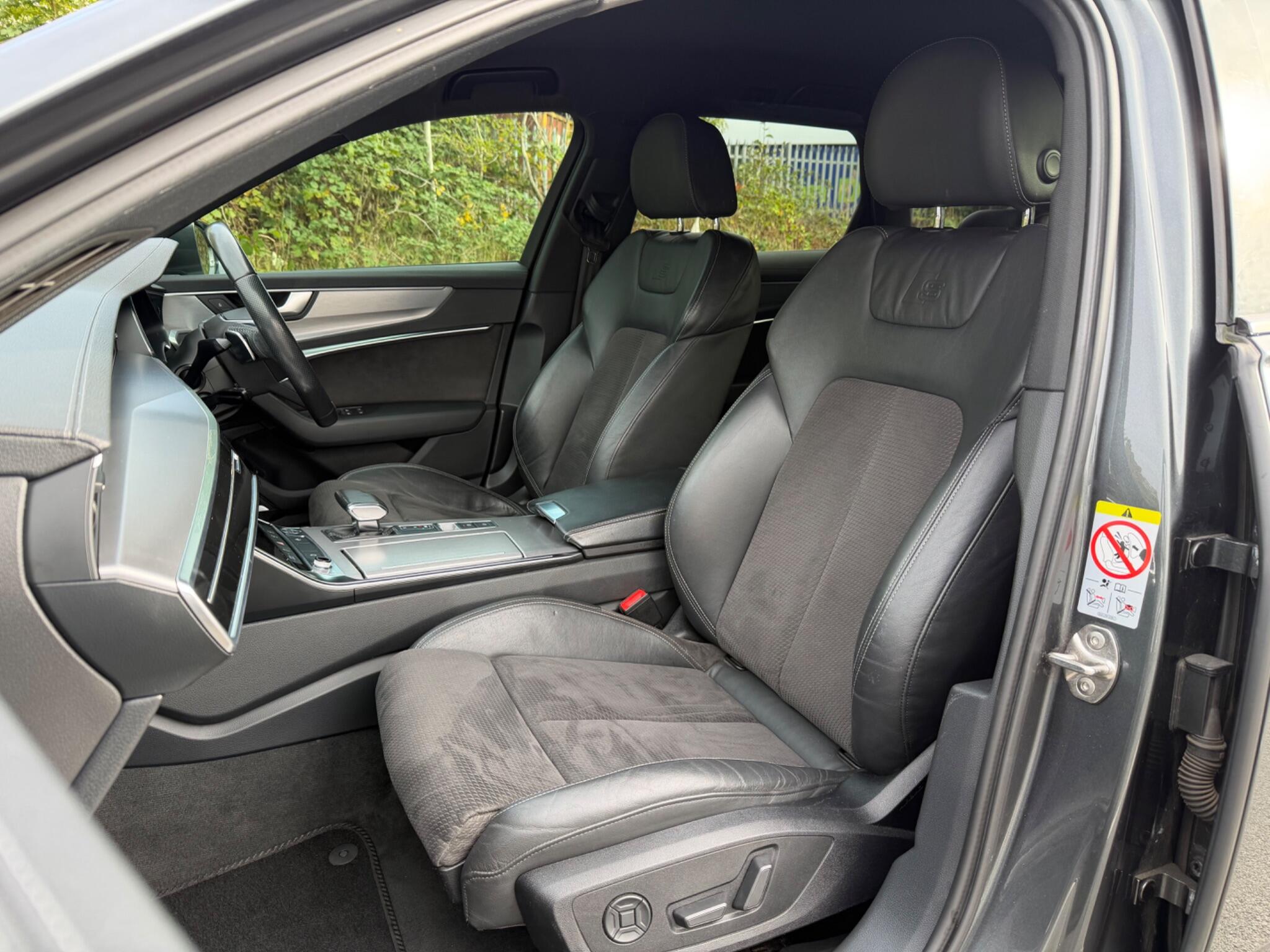 Audi A6 Avant - Image 17