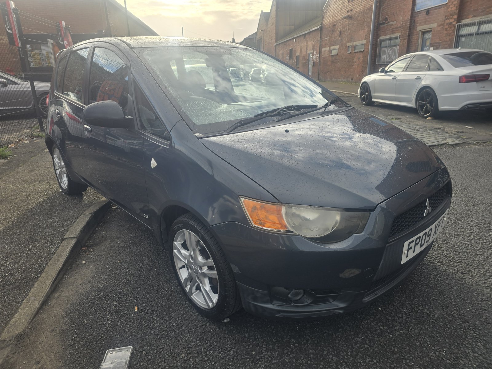 Mitsubishi Colt - Image 6
