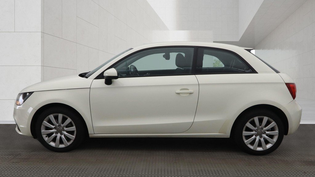 Audi A1 - Image 6