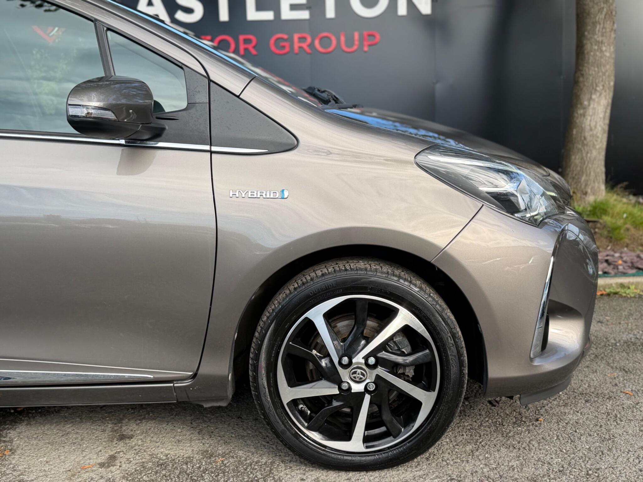 Toyota Yaris - Image 18