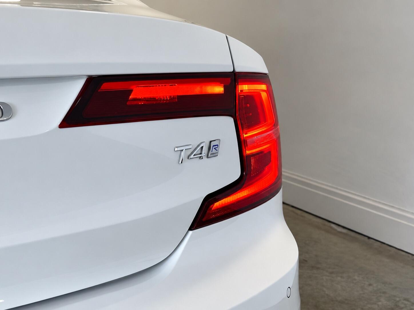 Volvo S90 - Image 10