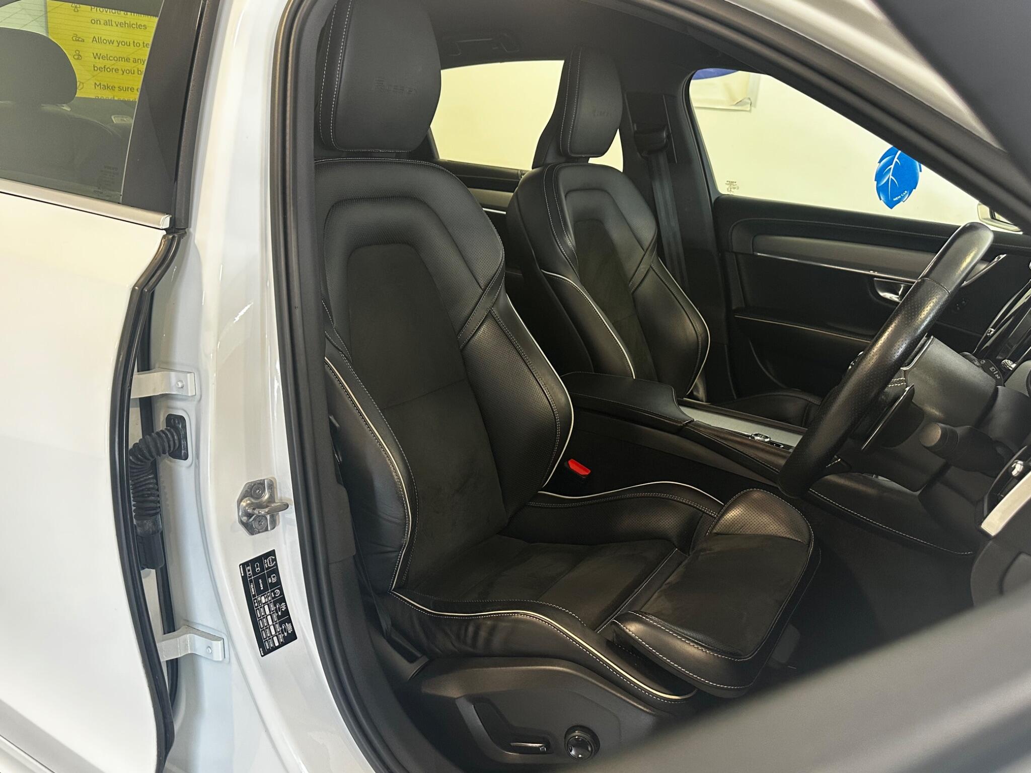 Volvo S90 - Image 13